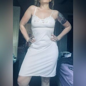 🌸VINTAGE 80’s🌸 White Slip Dress